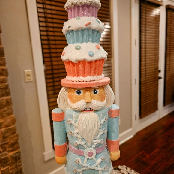 LED Pastel triple cupcake Topper Nutcracker Soldier 18" Tall - Picture 3 of 7